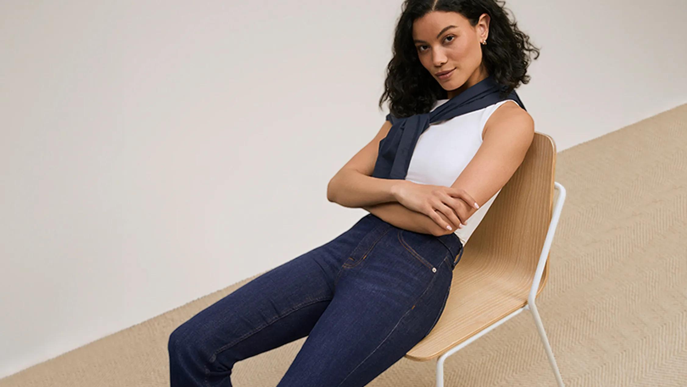 How to Choose the Best Comfortable Jeans: Fabric, Fit, and Style Guide for 2025