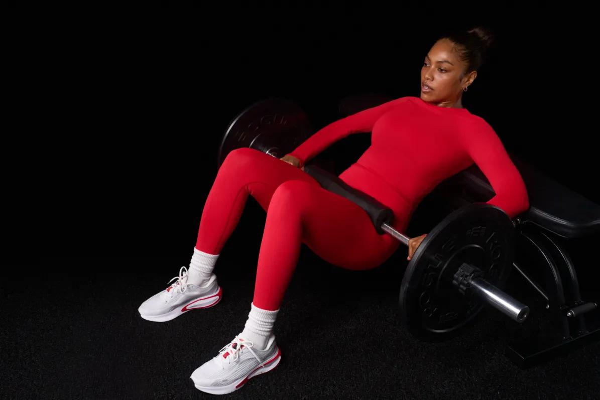 The Best Sweat-Proof Leggings & Shirts to Keep You Dry, Stylish & Confident 