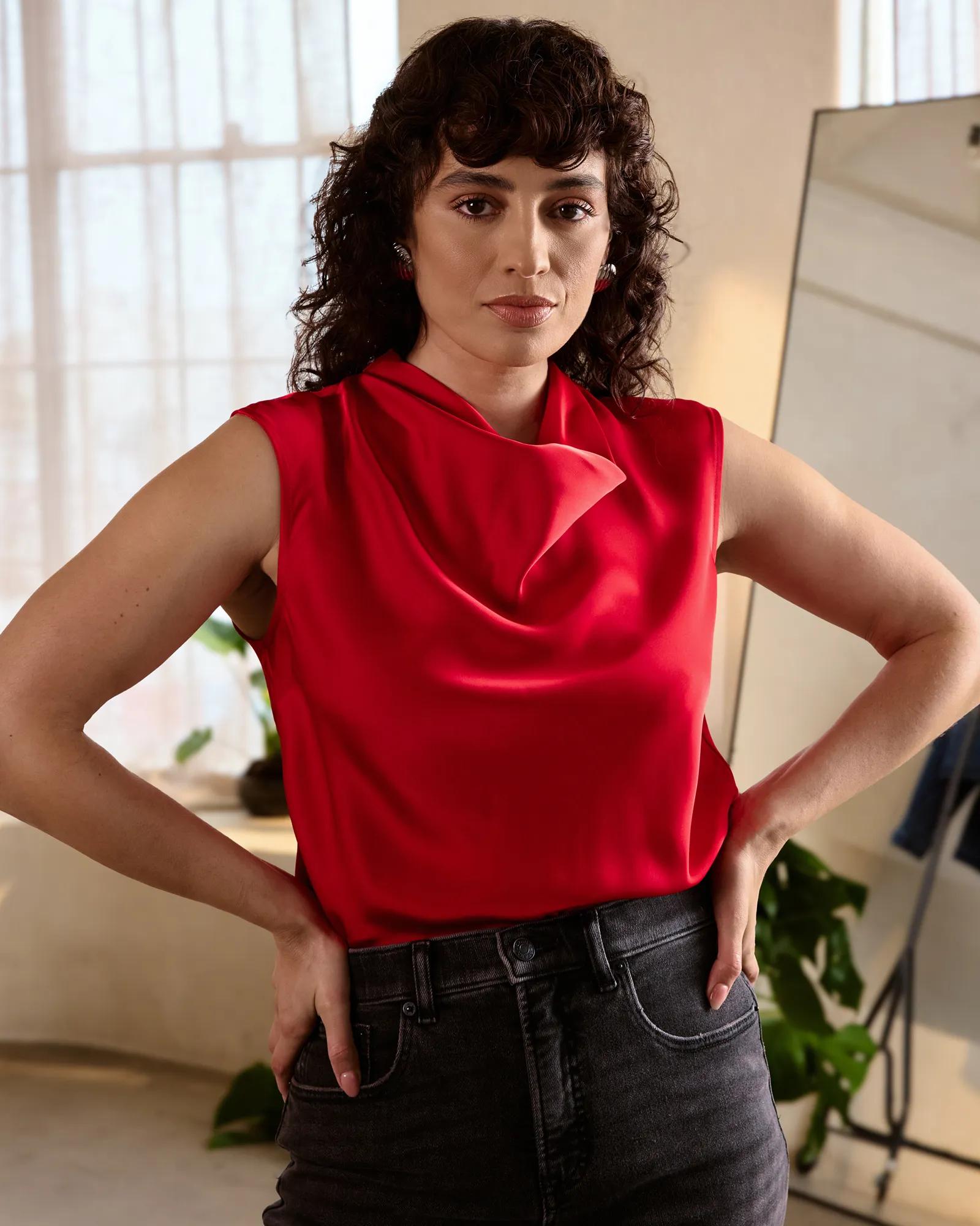 1225 SITE DressedUpDenim KarlaImage4 Desktop