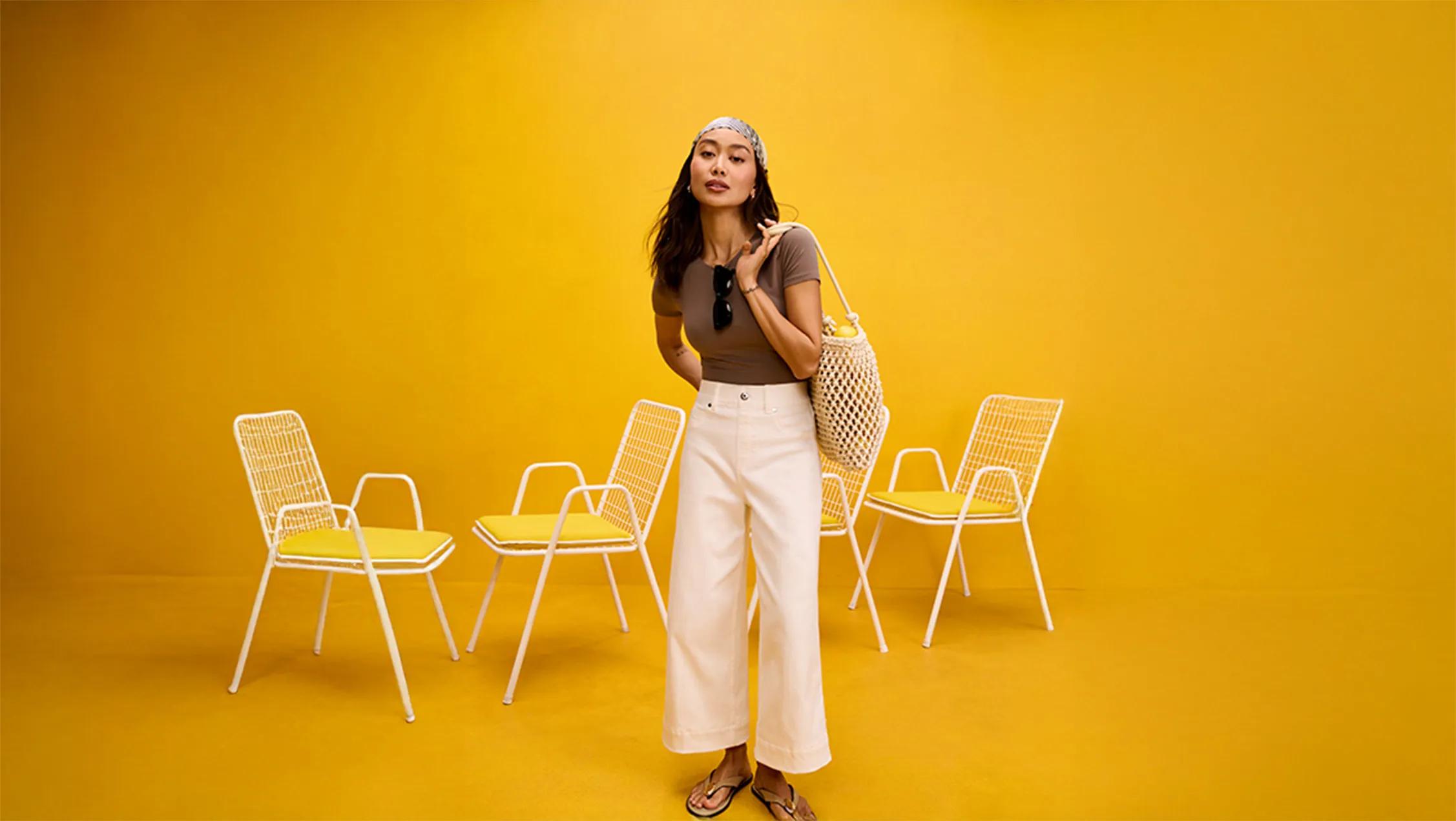 The Best Wide Leg Jeans for Women in 2025: How to Find the Perfect Fit and Style