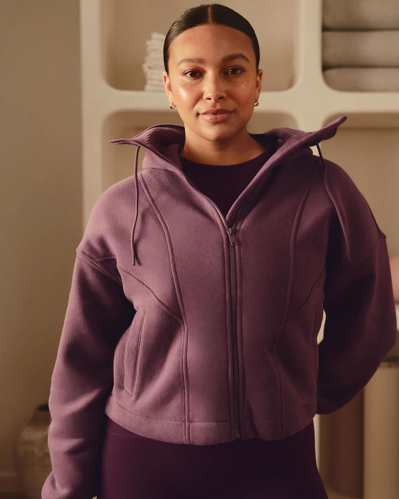 0126 SITE Active HP Carousel Tops Desktop