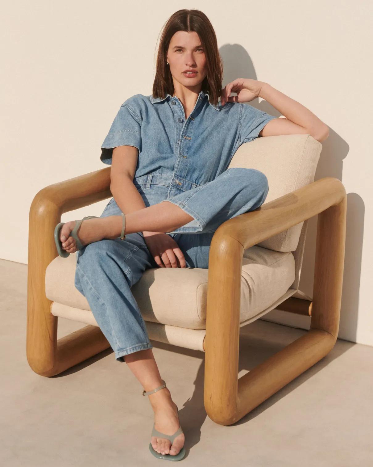 22443R SeasideBlue Editorial 211 PDP