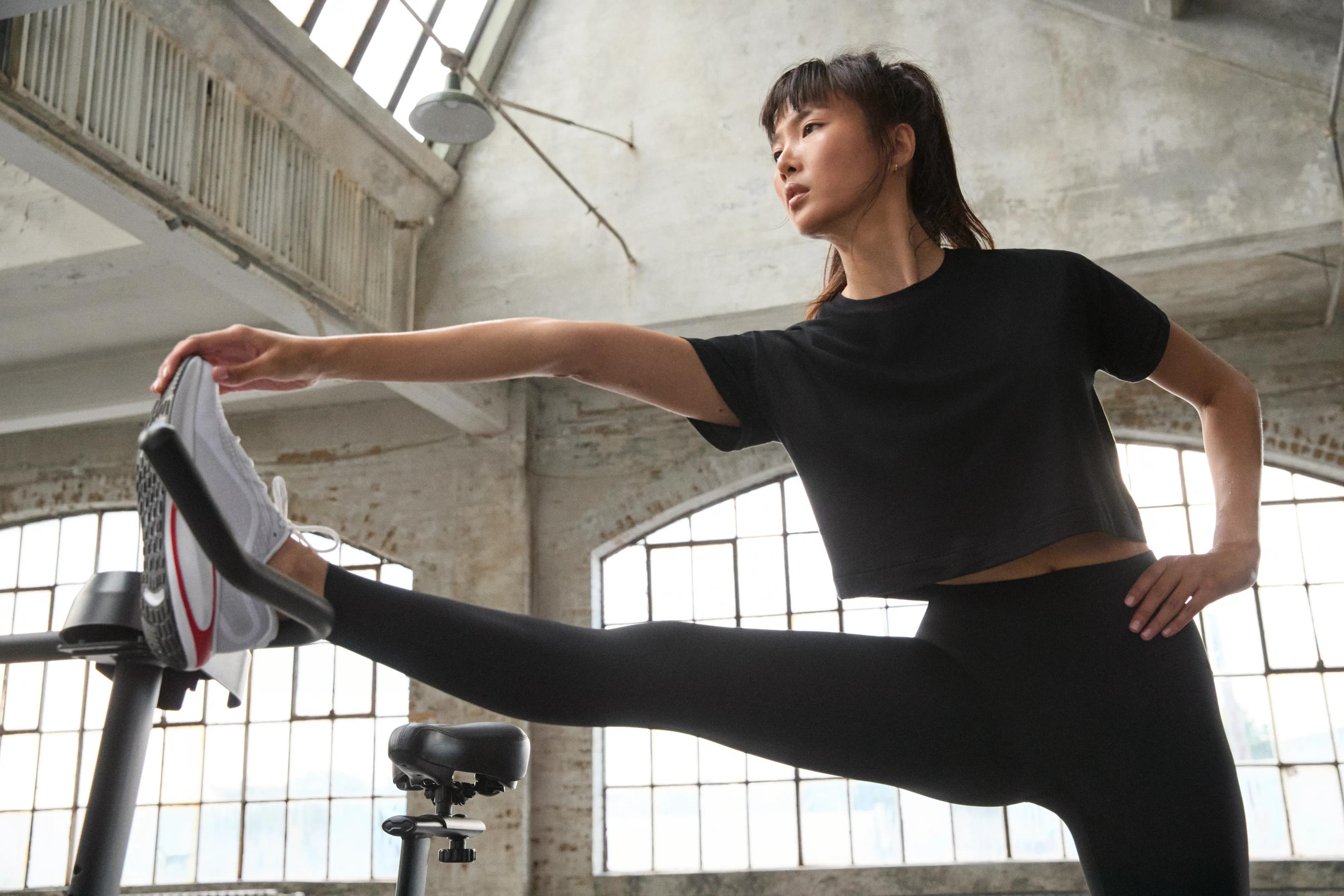 SPANX Leggings Comparison: Best Styles for Fall & Holiday Outfits