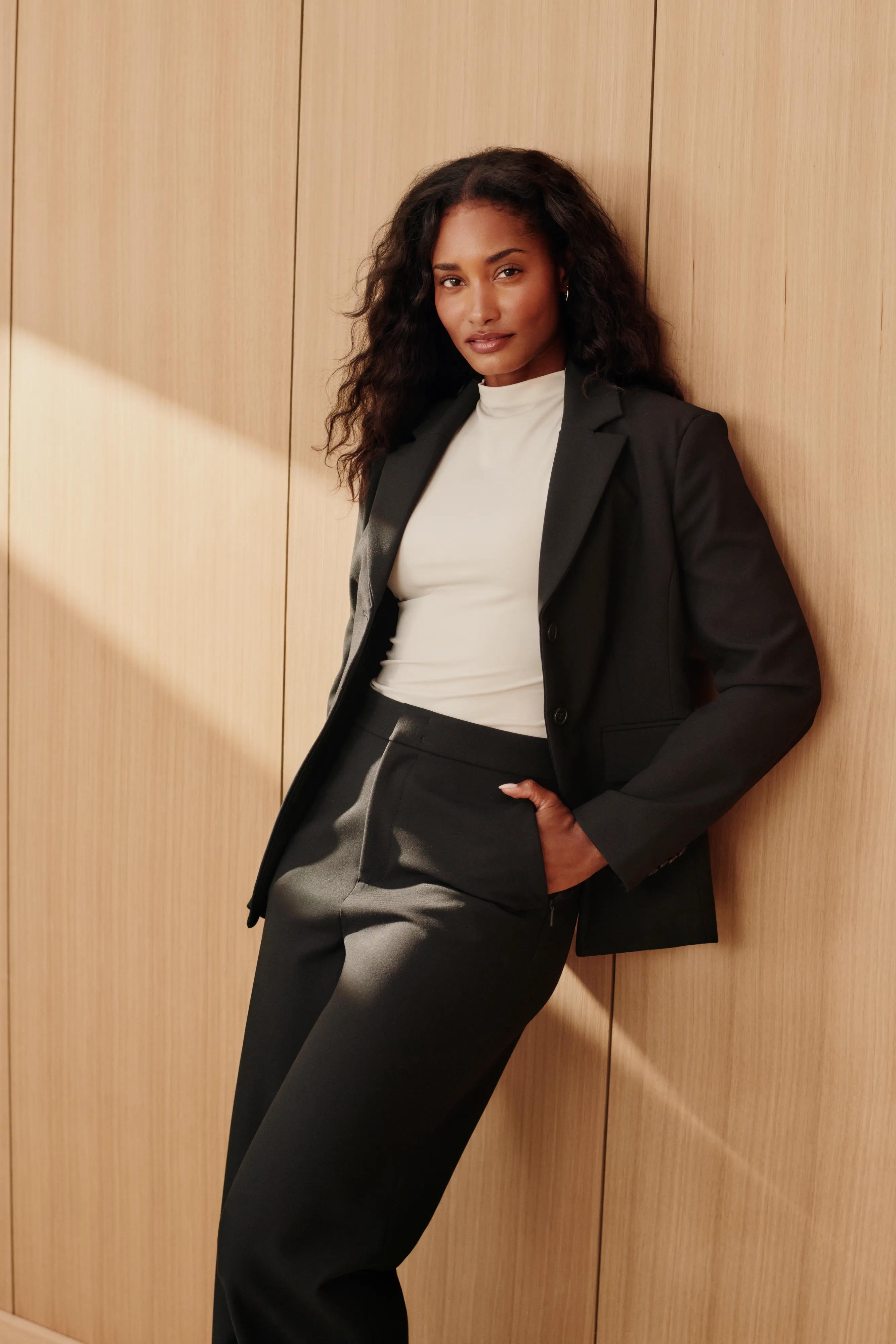Bjorn Iooss, New York City, Melodie Monrose, 5'10", 22374R-ClassicBlack S, 21935R-ClassicBlack M, Tall, 22868R-Bone XS